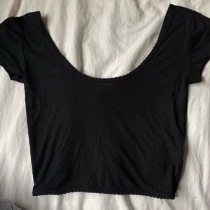 Forever 21 black cropped t-shirt